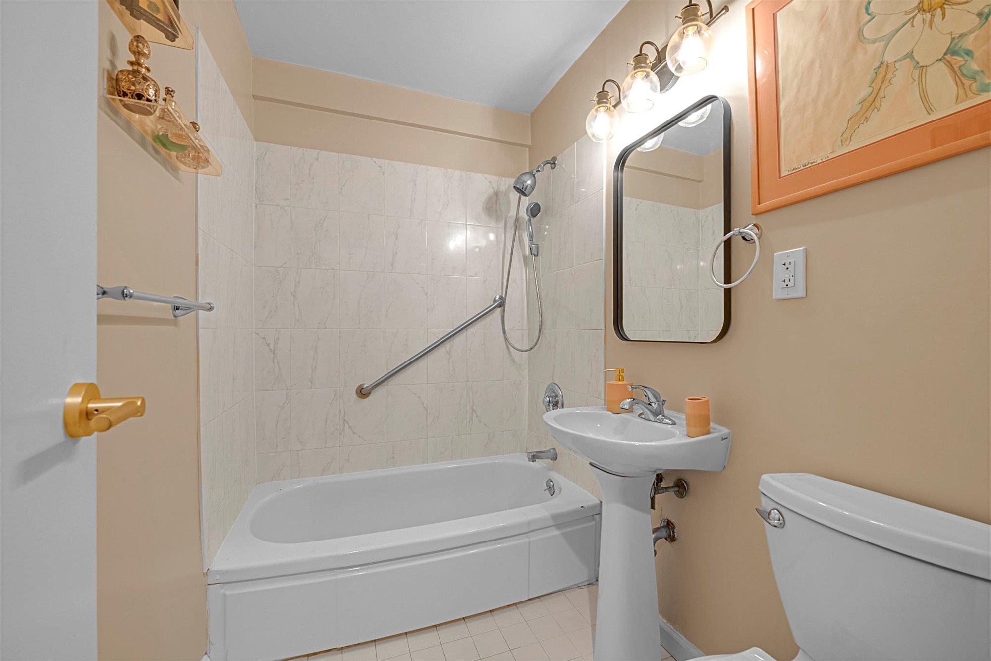 1390 Broadway #107, Hewlett, New York image 12
