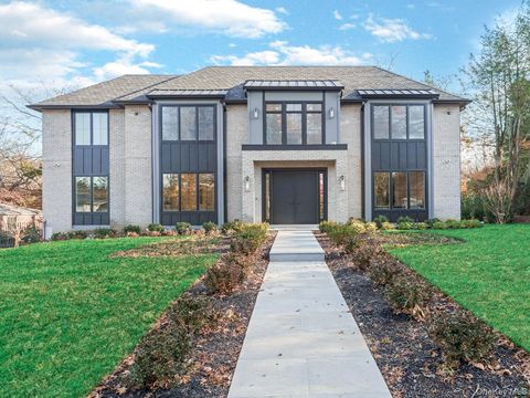 6 Hickory Drive Great Neck NY 11021