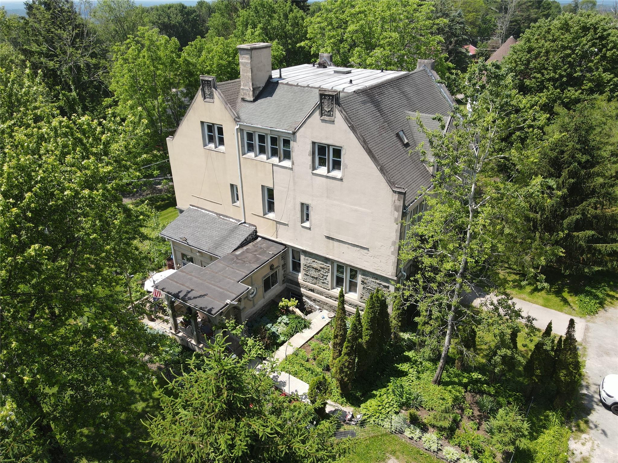 48 Loomis Village Road