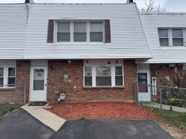 Property for Sale at Whitman Court, Middletown, New York - Bedrooms: 3 
Bathrooms: 2 
Rooms: 7  - $295,000