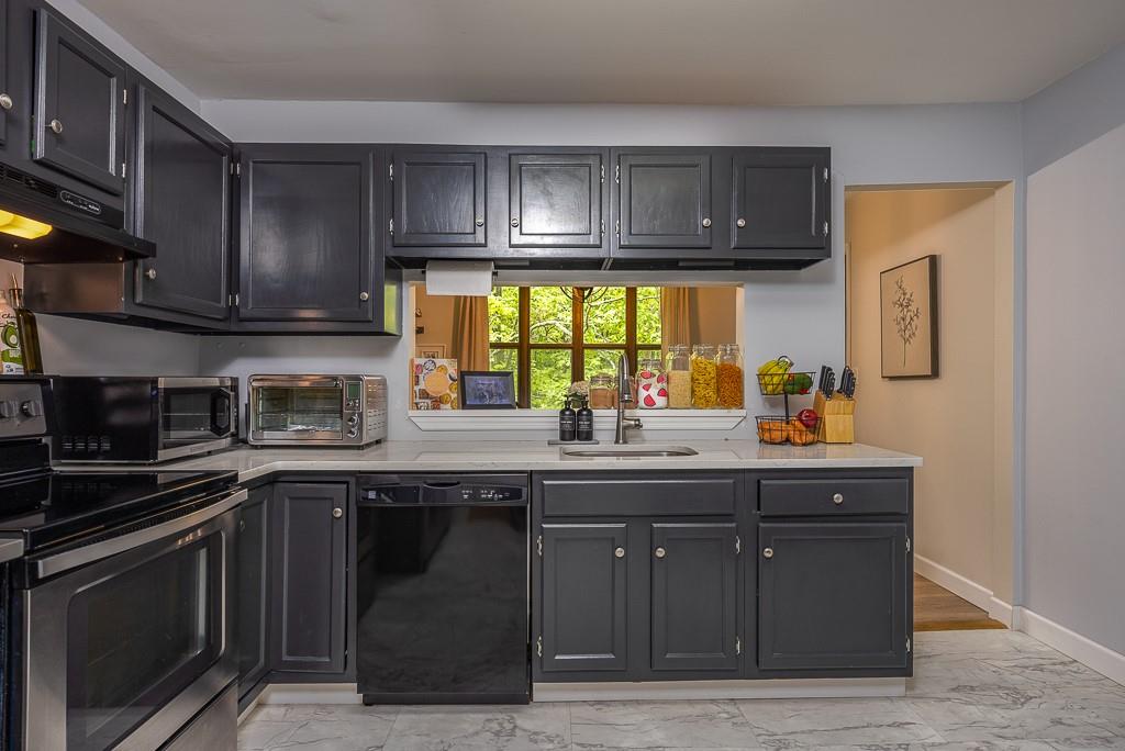 905 Sierra Vista Lane, Valley Cottage, New York image 12