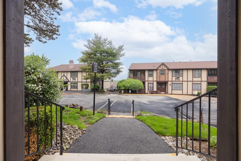 905 Sierra Vista Lane, Valley Cottage, New York image 5