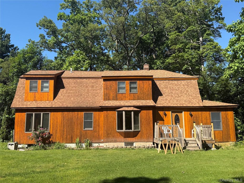 Photo of 17 Hillside Road, Greenwood Lake, NY 10925 (MLS # 1007232)