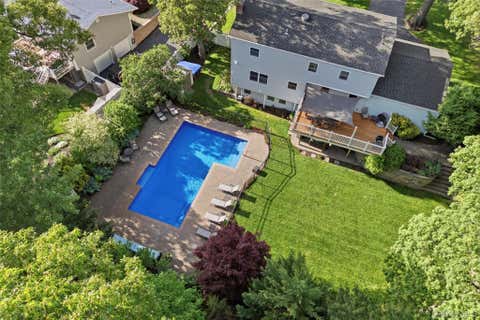 Homes For Sale - 14 Julia Circle<br/> East Setauket, NY 11733