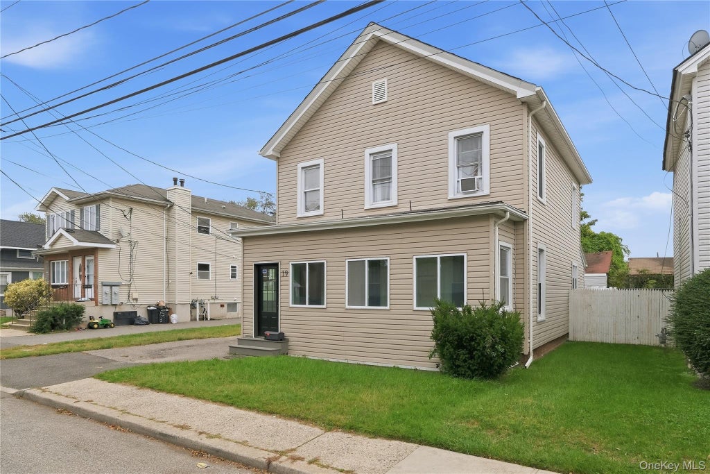 Photo of 19 Railroad Avenue, Amityville, NY 11701 (MLS # 1059506)