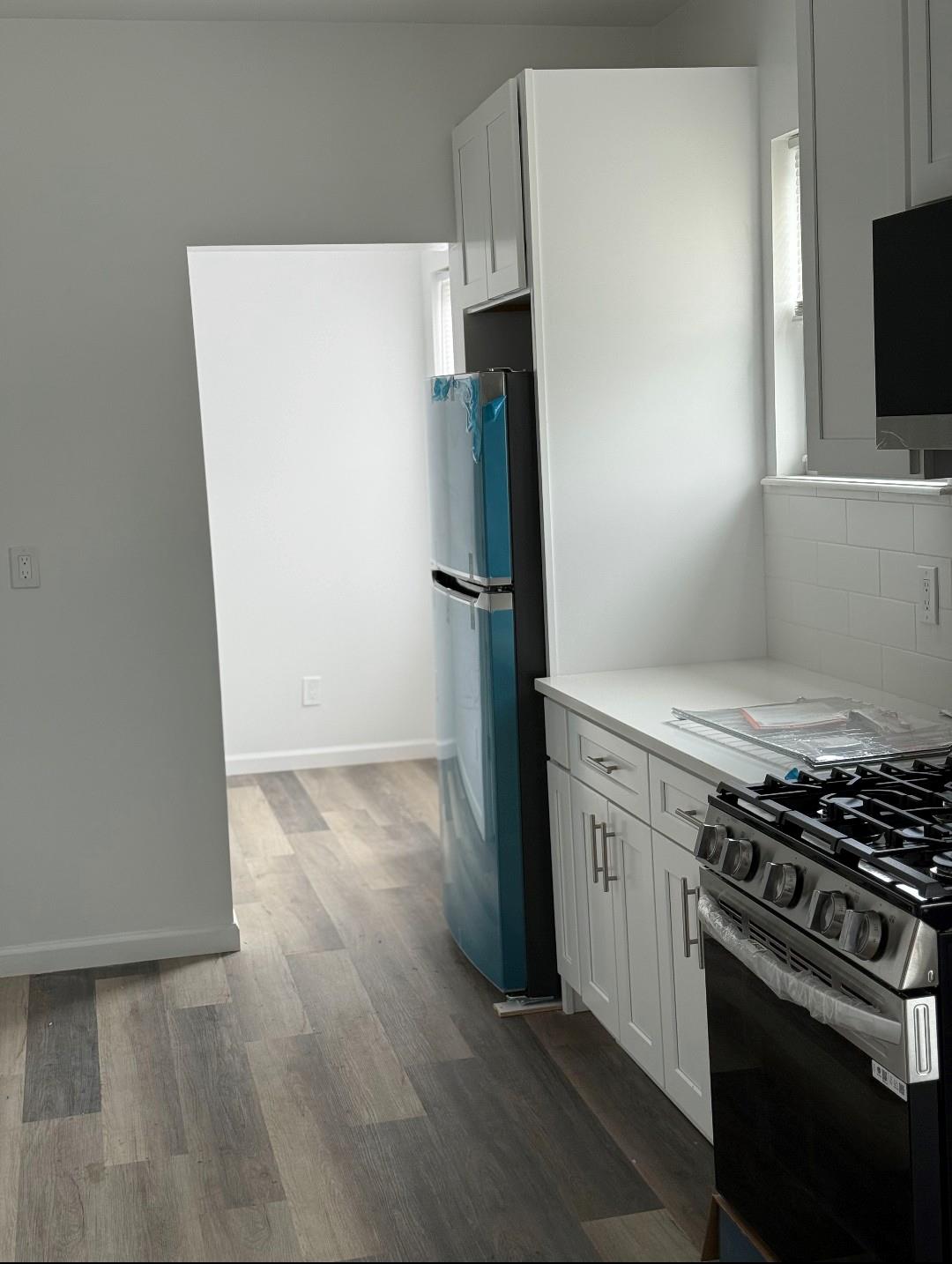 Rental Property at Saint Lawrence Avenue 2, Bronx, New York - Bedrooms: 5 
Bathrooms: 1 
Rooms: 8  - $4,680 MO.