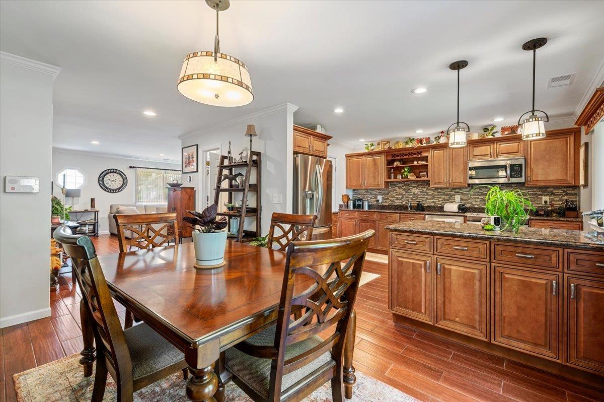 10 Sheila Court #--, Holtsville, New York image 14