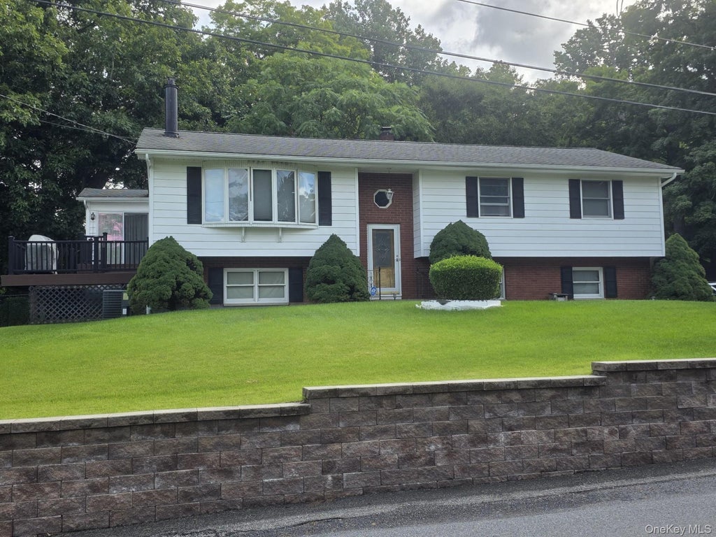Photo of 7 Townsend Place, Chester, NY 10918 (MLS # 1045305)