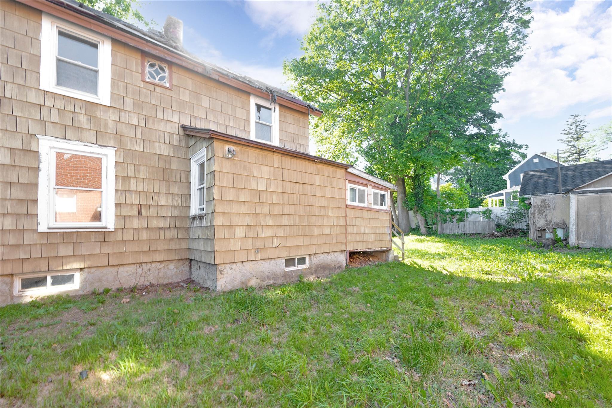 20 Valentine Street, Glen Cove, New York image 8