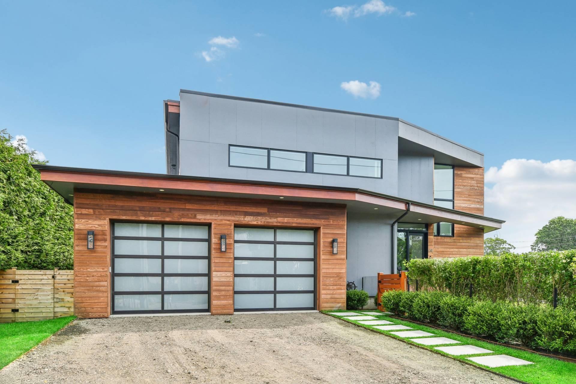 61 Harbor Drive