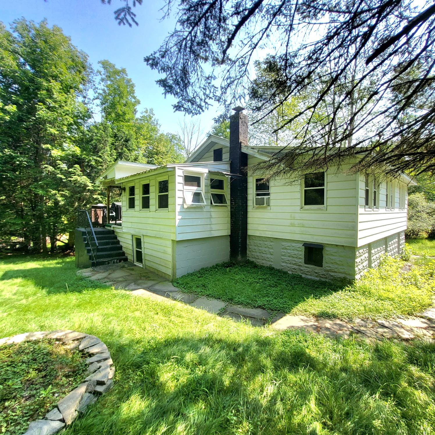 21 E Sullivan Place