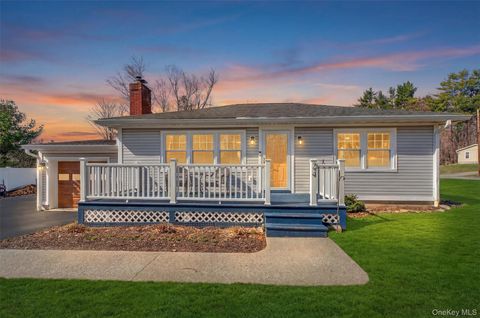 Homes For Sale - 24 Linda Place<br/> Dutchess County, Fishkill, NY 12524