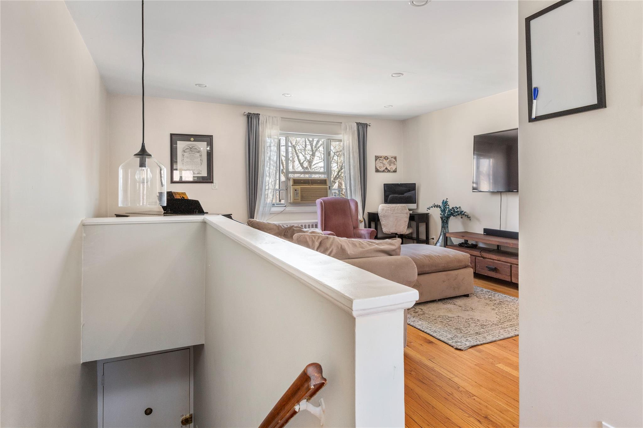221-95 Manor Road #UPPER, Queens Village, New York image 3