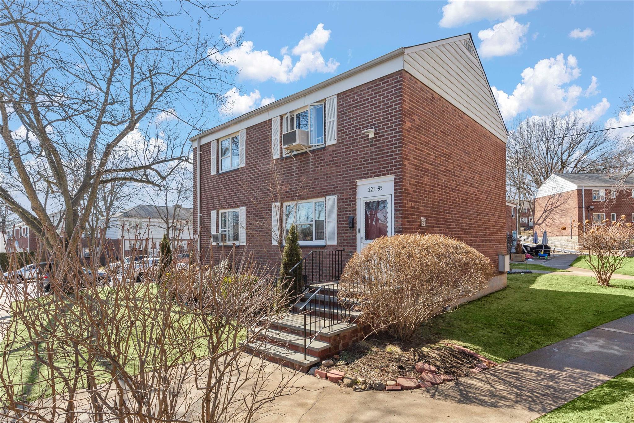 221-95 Manor Road #UPPER, Queens Village, New York image 15