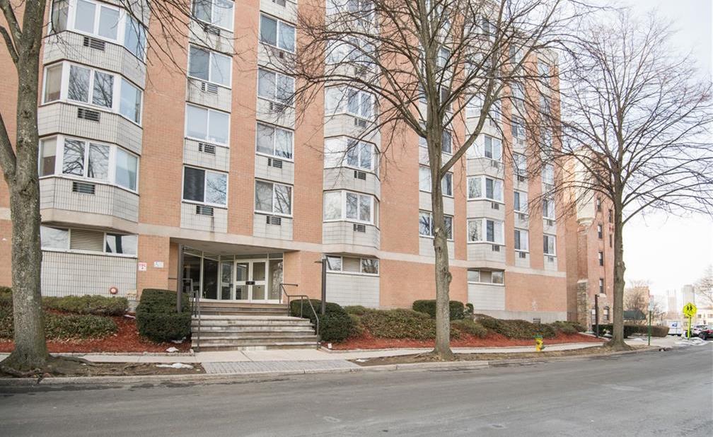 Nosband Avenue 2C, White Plains, New York - 2 Bedrooms  
2 Bathrooms - 