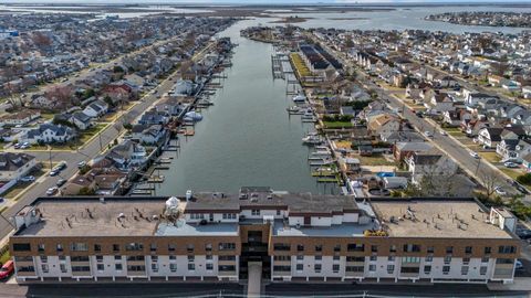Photo of 31 Casino Street #PH, Freeport, NY 11520 (MLS # 838818) Photo of 31 Casino Street #PH, Freeport, NY 11520 (MLS # 838818)