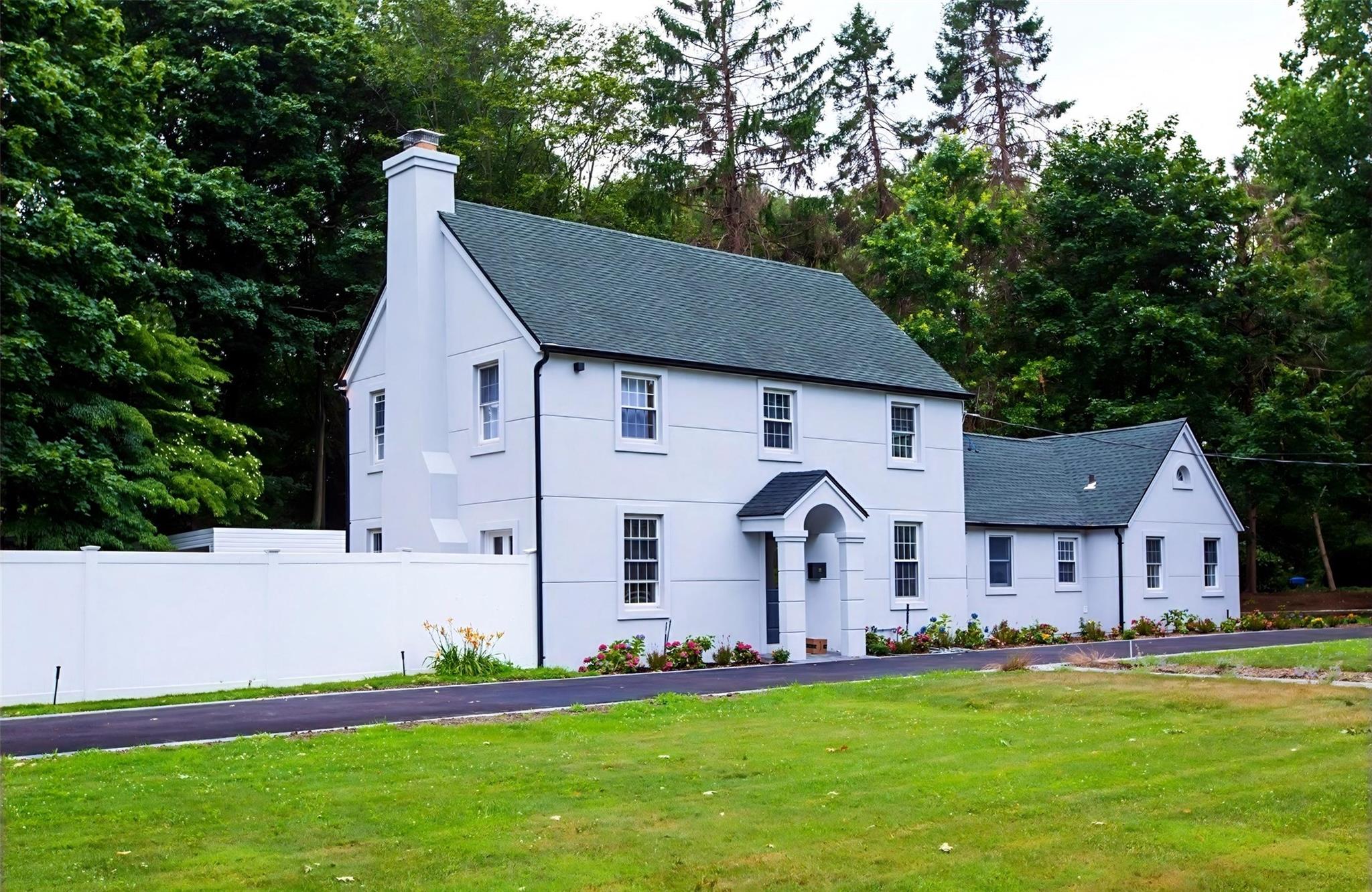 38 Highfield Road, Glen Cove, New York image 1