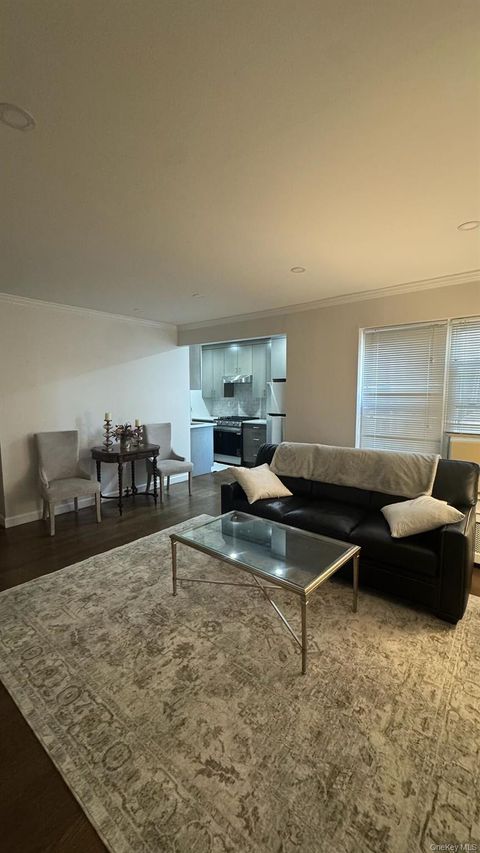 Apartment For Rent - 305 Sixth Ave Ave #4C<br/> Pelham, NY 10803