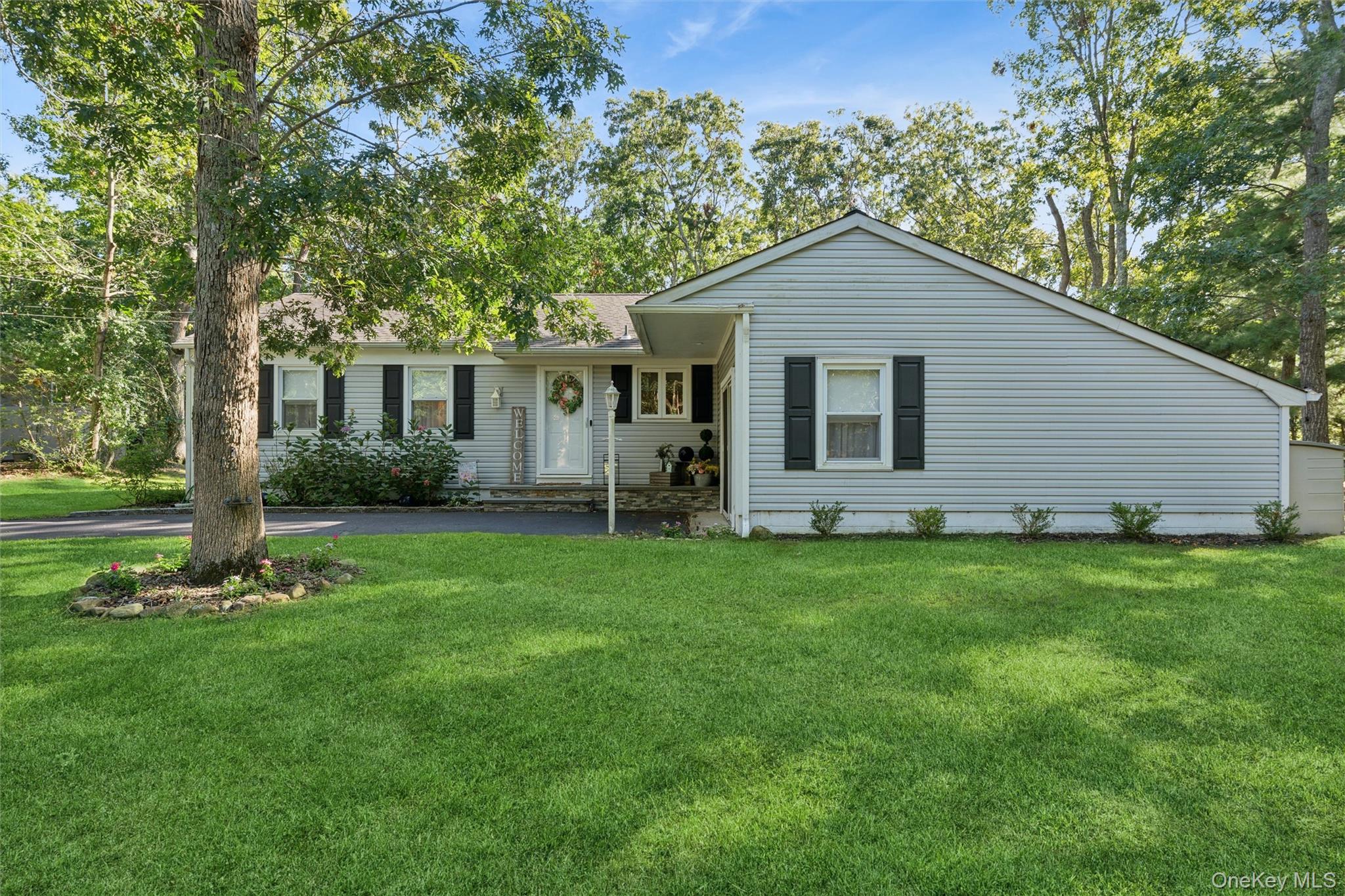 4 Arbor Lane