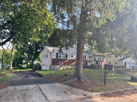 3 Somerset Court East Setauket NY 11733