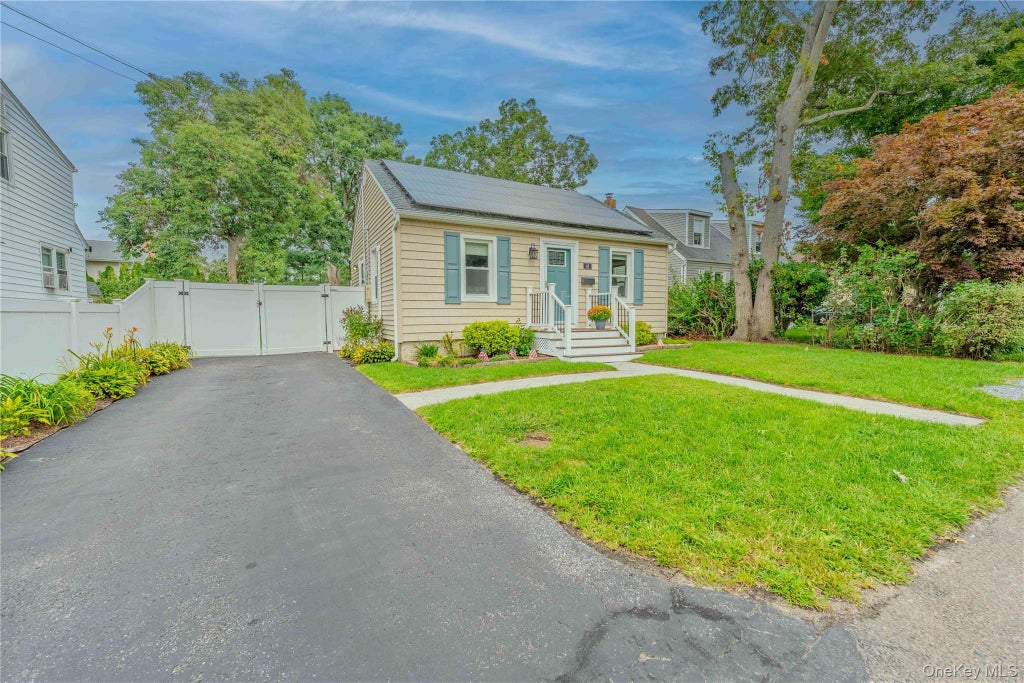 Photo of 41 W 6th Street, Patchogue, NY 11772 (MLS # 1045209)