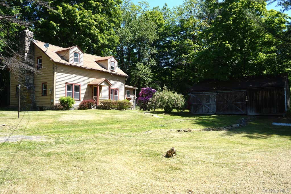 Photo of 421 Stormville Mountain Road, Stormville, NY 12582 (MLS # 1006230)