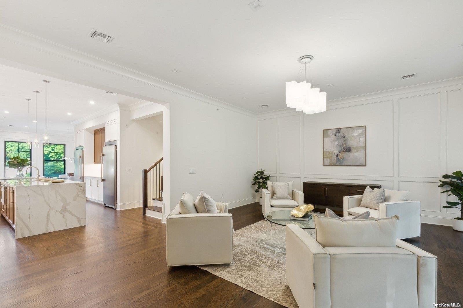133 Spring Road #6, Huntington, New York image 10