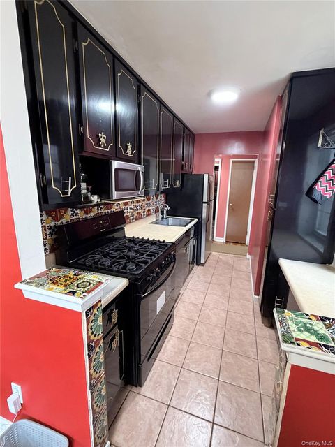 Condo For Sale - 15115 84th Street #4F<br/> Howard Beach, NY 11414