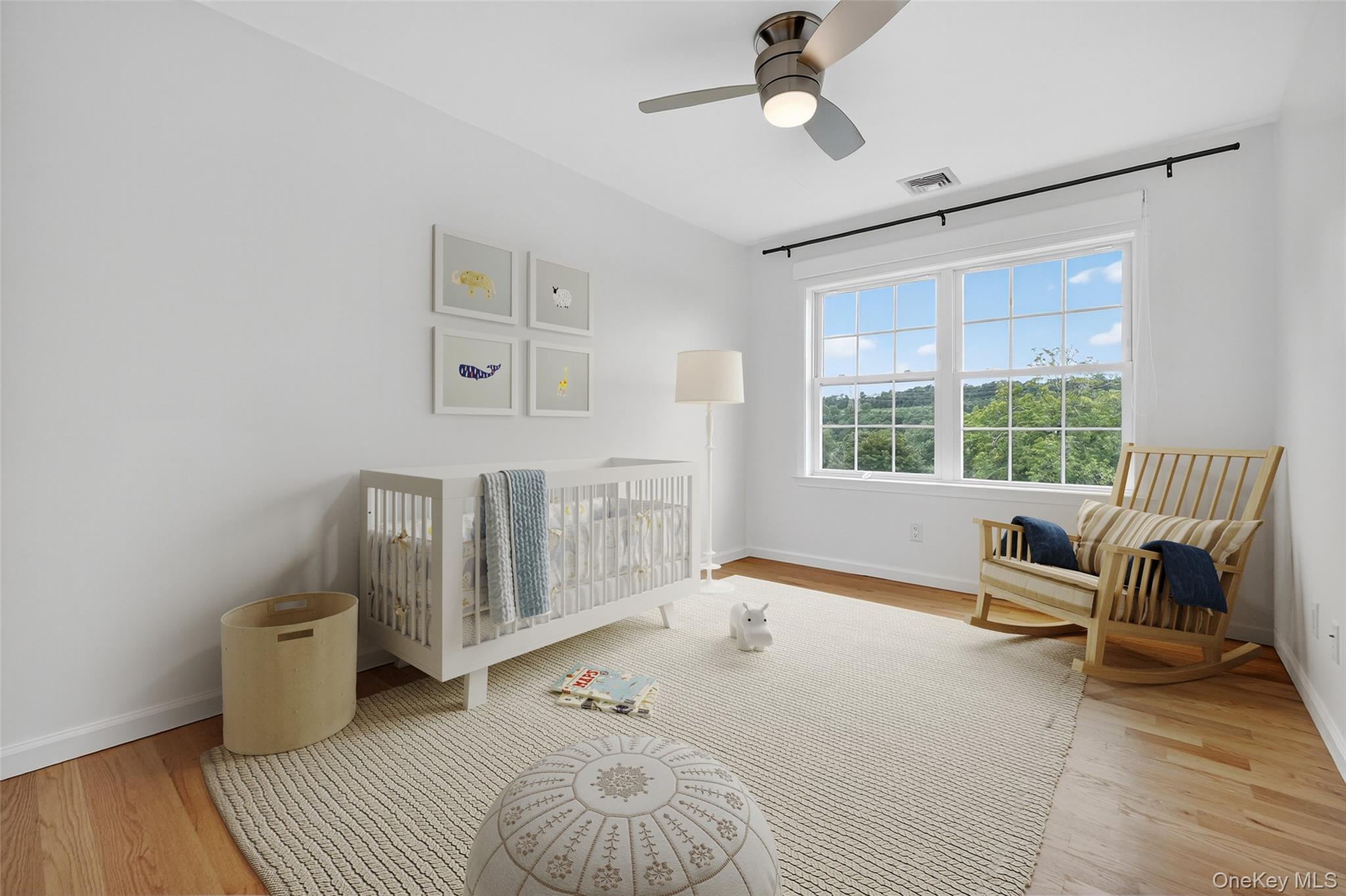 Elmsford, New York 10523, United States, 4 Bedrooms Bedrooms, ,3 BathroomsBathrooms,Residential,Active,210102