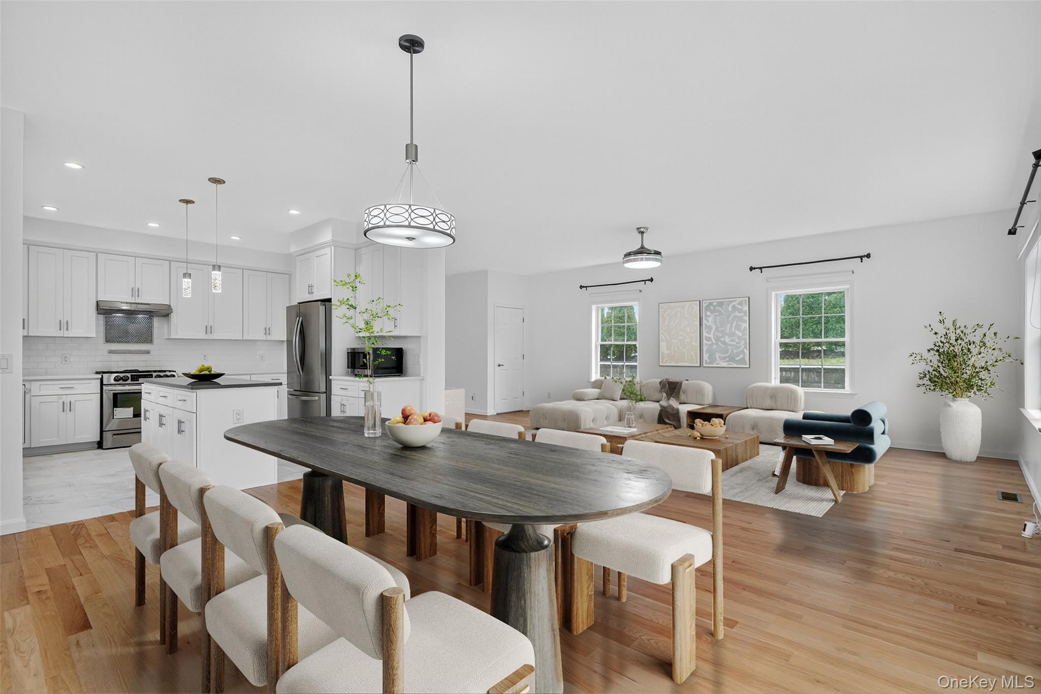 Elmsford, New York 10523, United States, 4 Bedrooms Bedrooms, ,3 BathroomsBathrooms,Residential,Active,210102