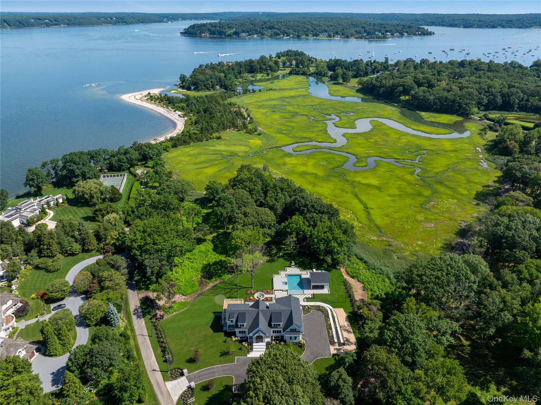 220 Beach Road