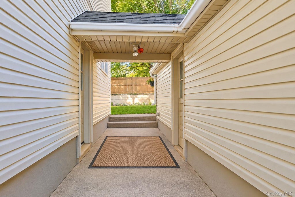 Photo of 40 N Midland Avenue, Nyack, NY 10960 (MLS # 1065653)