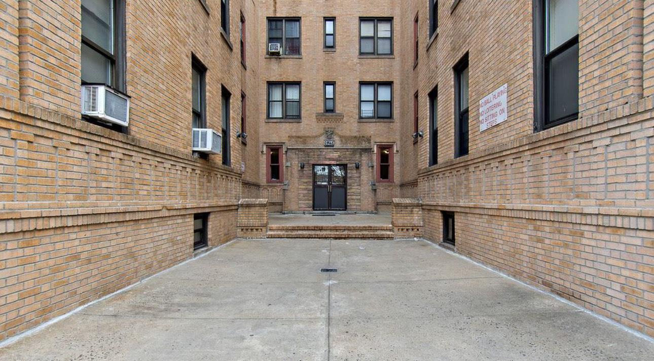 829 Adee Avenue #2L, Bronx, New York image 1