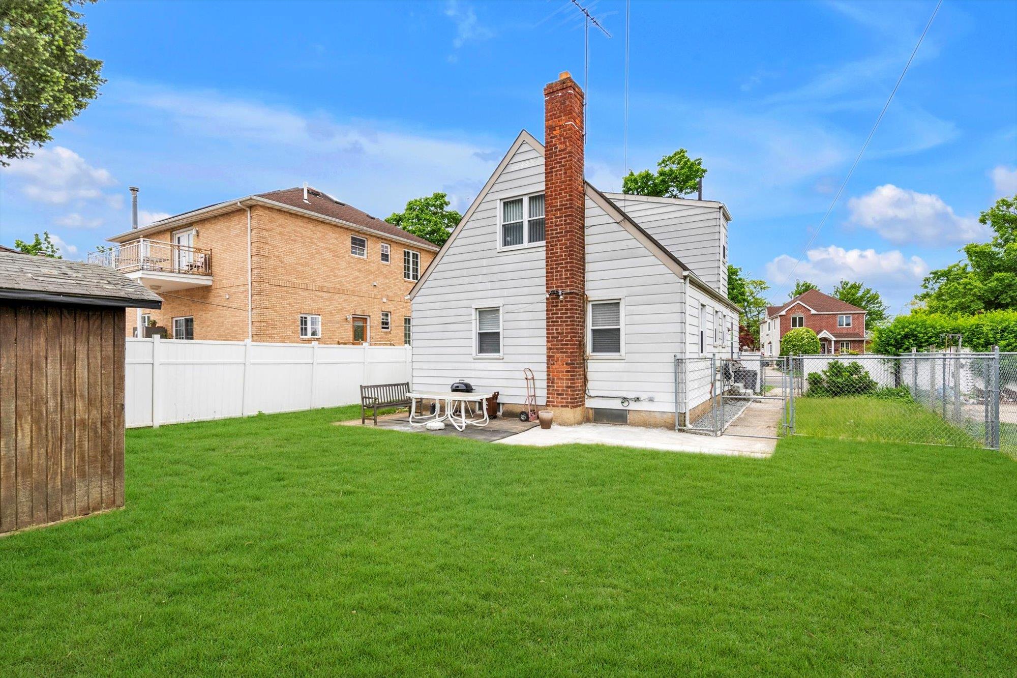 7787 Langdale Street, New Hyde Park, New York image 18
