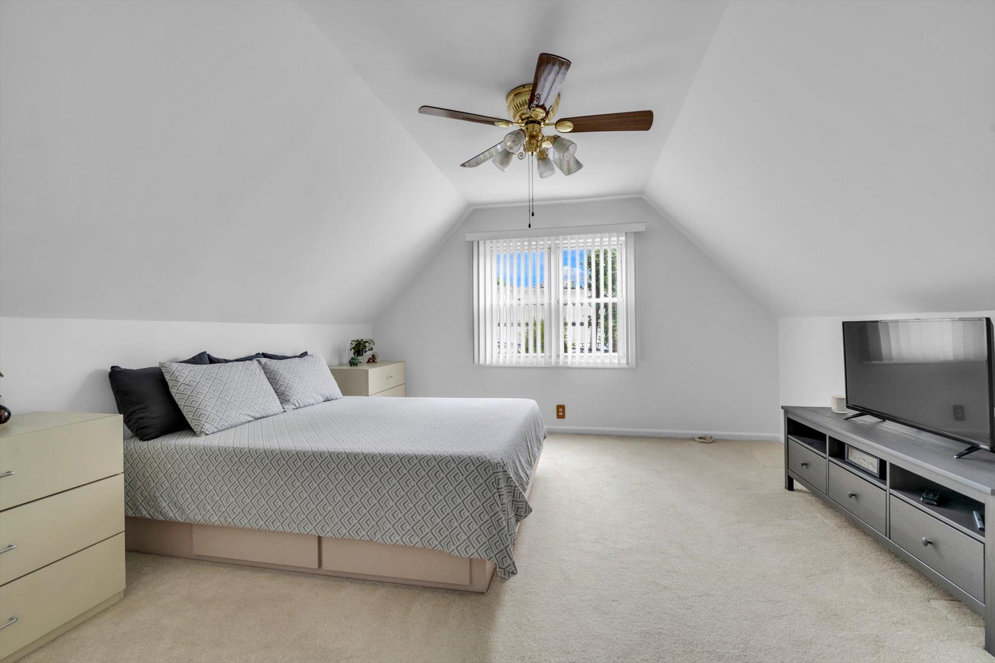 7787 Langdale Street, New Hyde Park, New York image 13