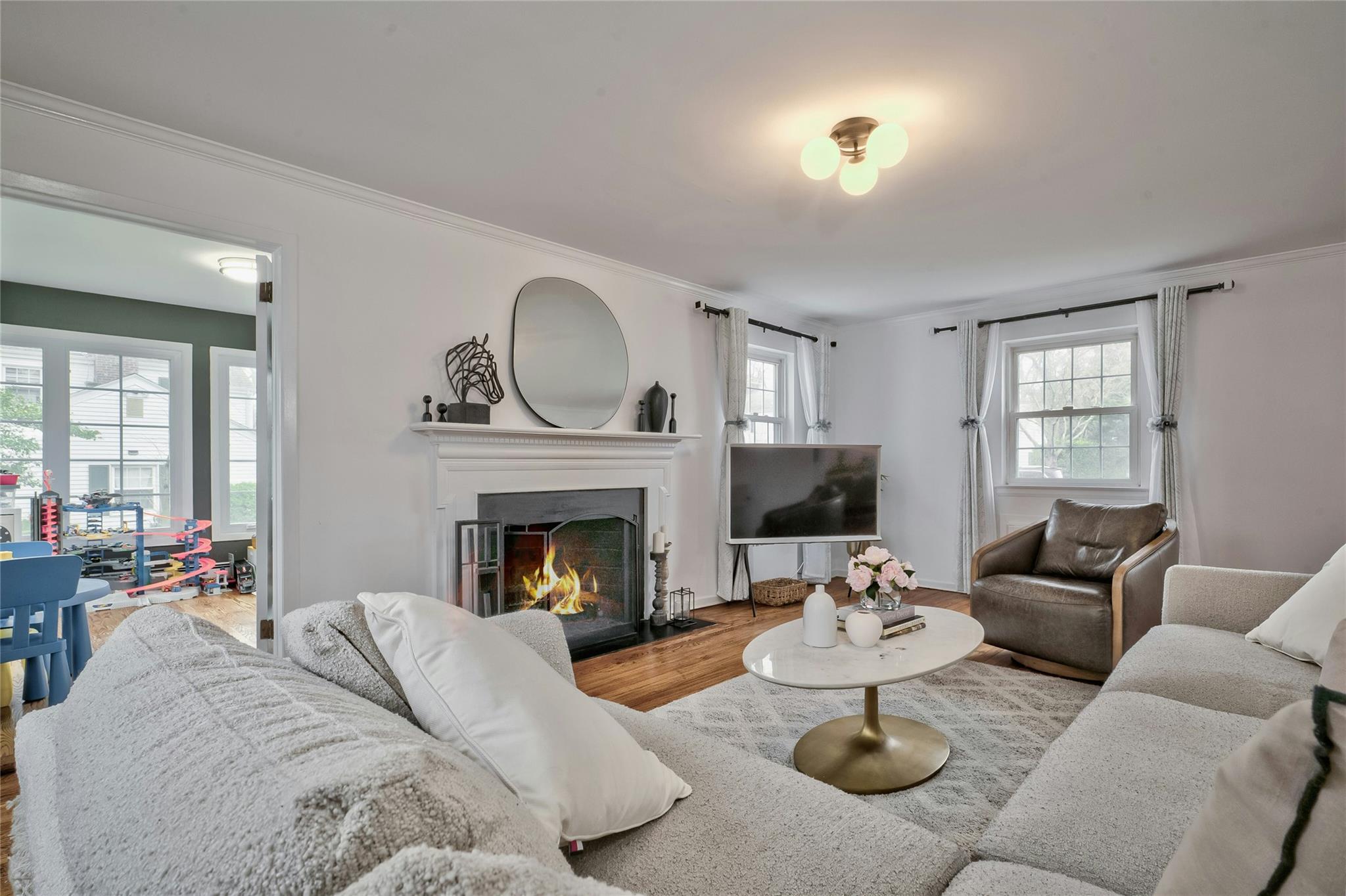 30 Borglum Road, Manhasset, Florida image 5