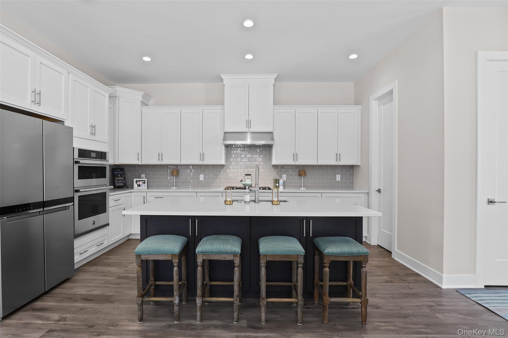 2 Dewitt Drive