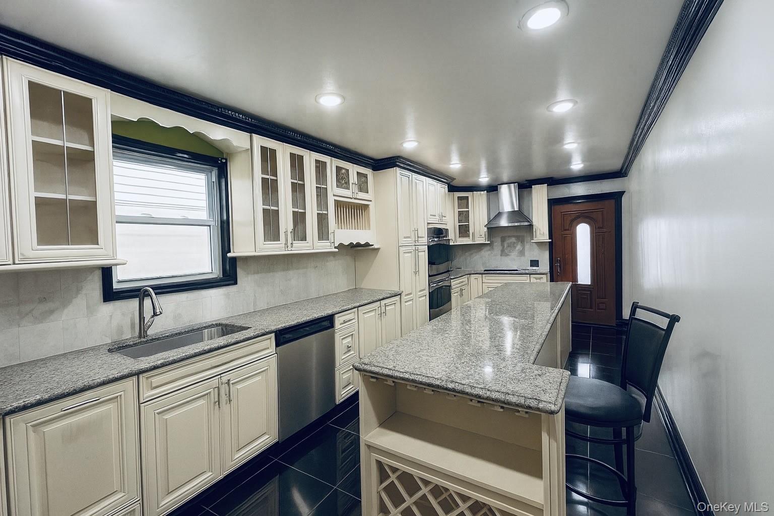 107-43 Inwood Street