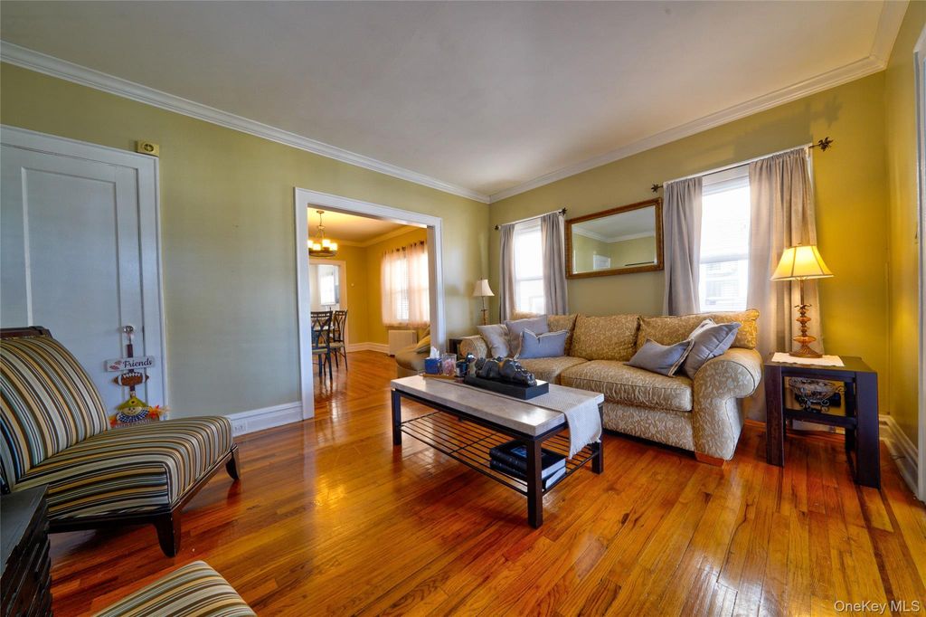 Photo of 42 Wildwood Avenue, Mount Vernon, NY 10550 (MLS # 926099)