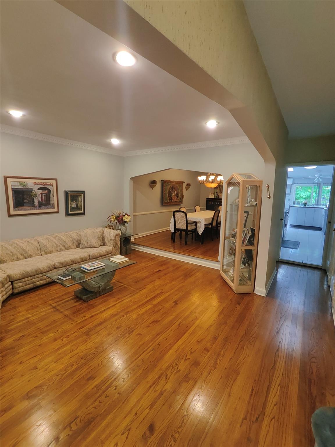 141-49 72nd Crescent