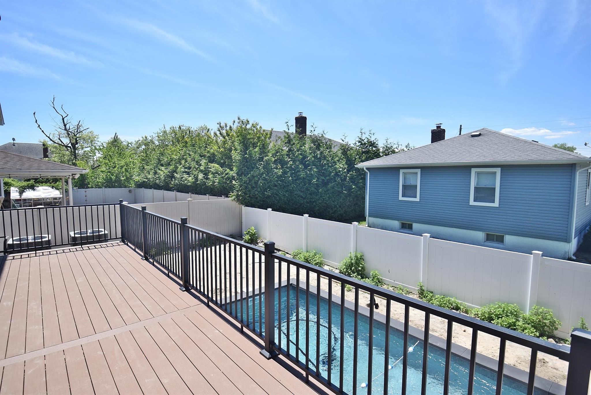 141 Flamingo Street