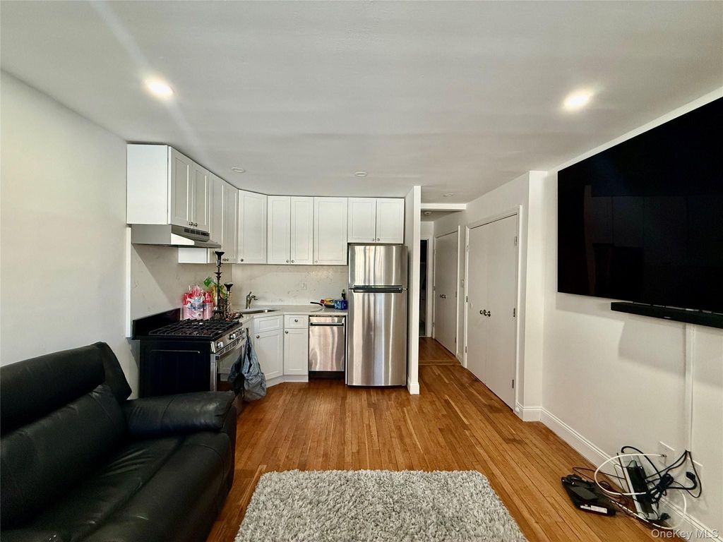 Photo of 765 Shore Road #1N, Long Beach, NY 11561 (MLS # 965588)