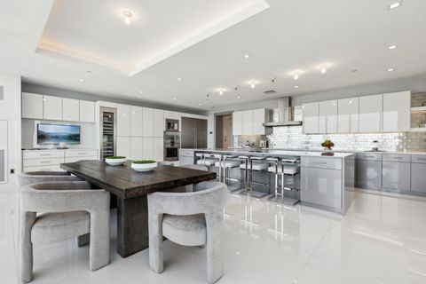 5 Renaissance Square PH41C White Plains NY 10601