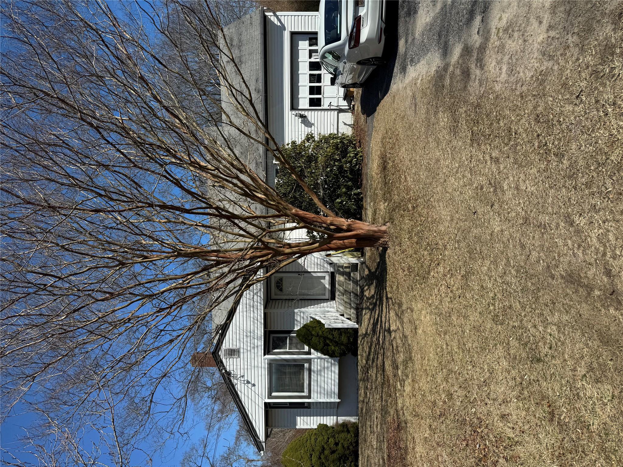 41 E Lincoln Boulevard, East Moriches, New York image 1