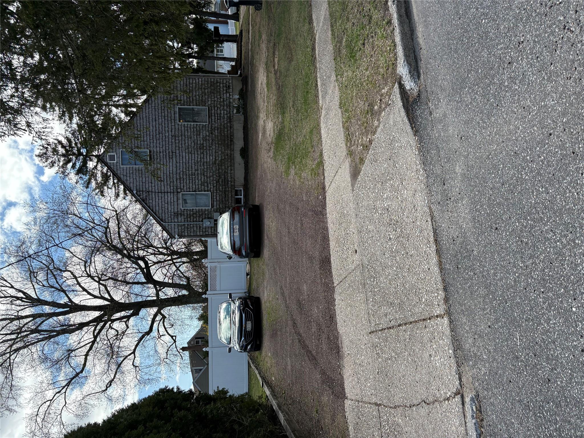 253 Sears Road, West Islip, New York image 4