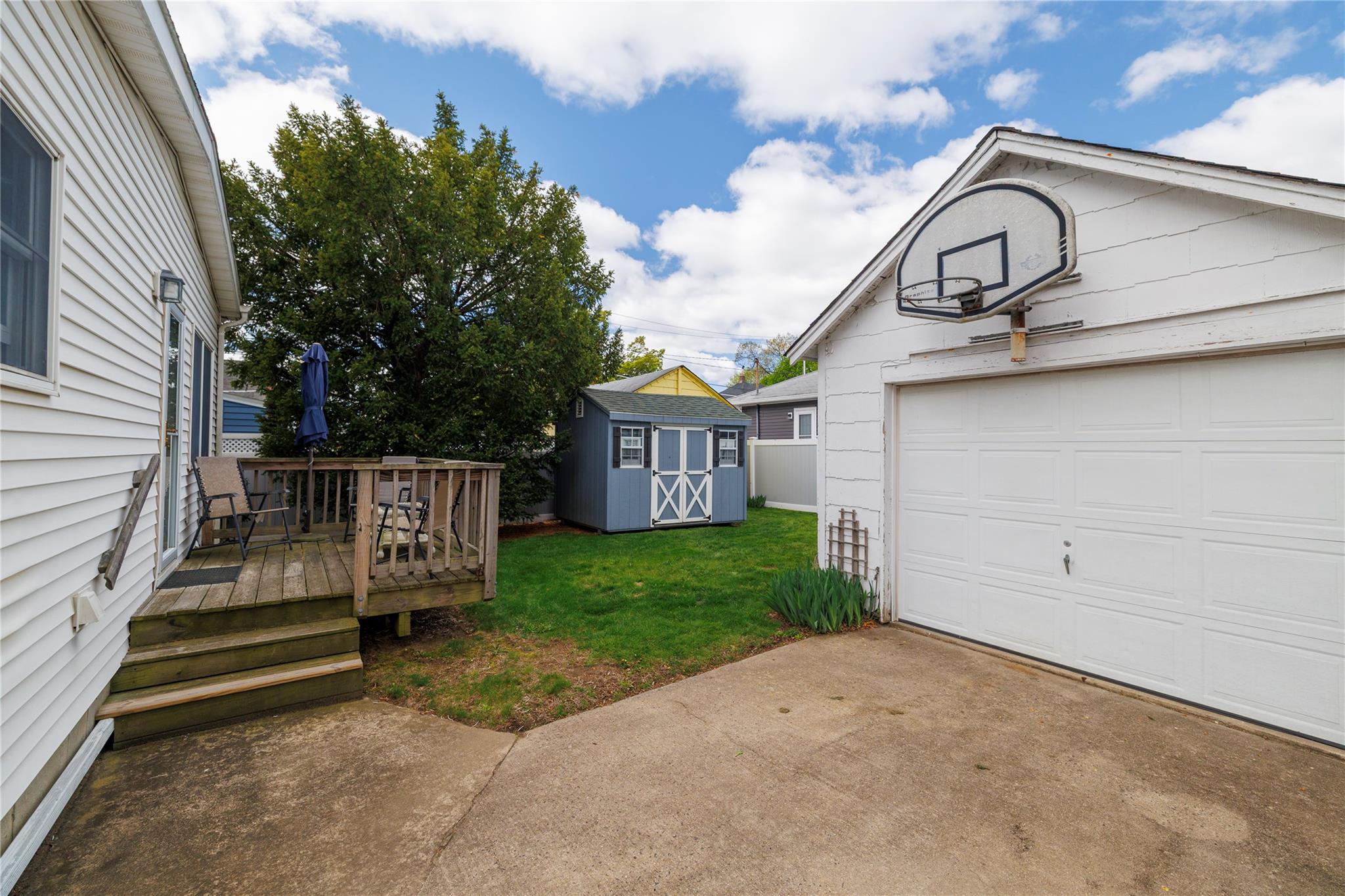 23 Plainfield Avenue, East Rockaway, New York image 6