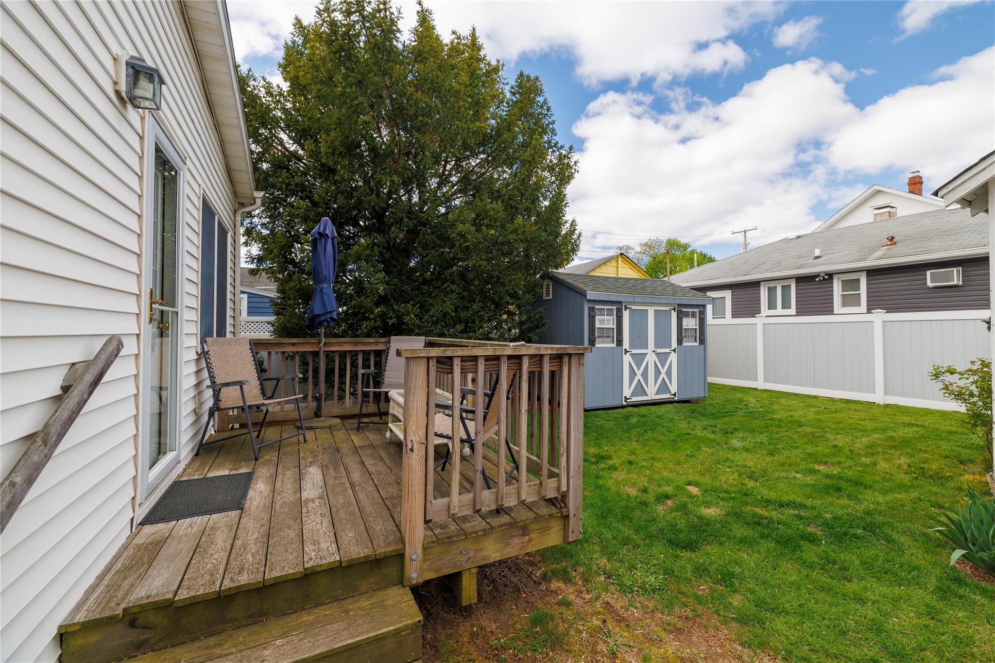 23 Plainfield Avenue, East Rockaway, New York image 7