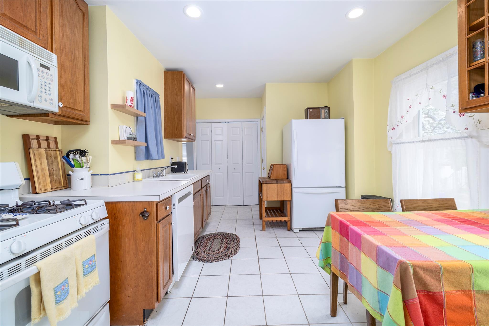 23 Plainfield Avenue, East Rockaway, New York image 17