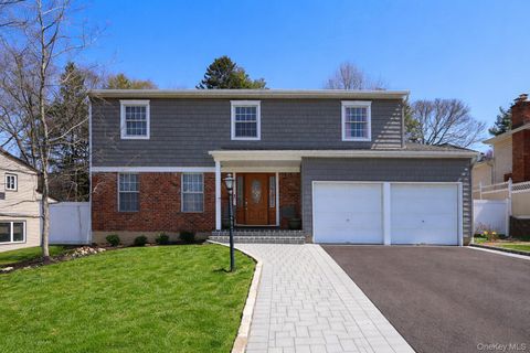 Homes For Sale - 70 Marsulin Drive<br/> Syosset, NY 11791