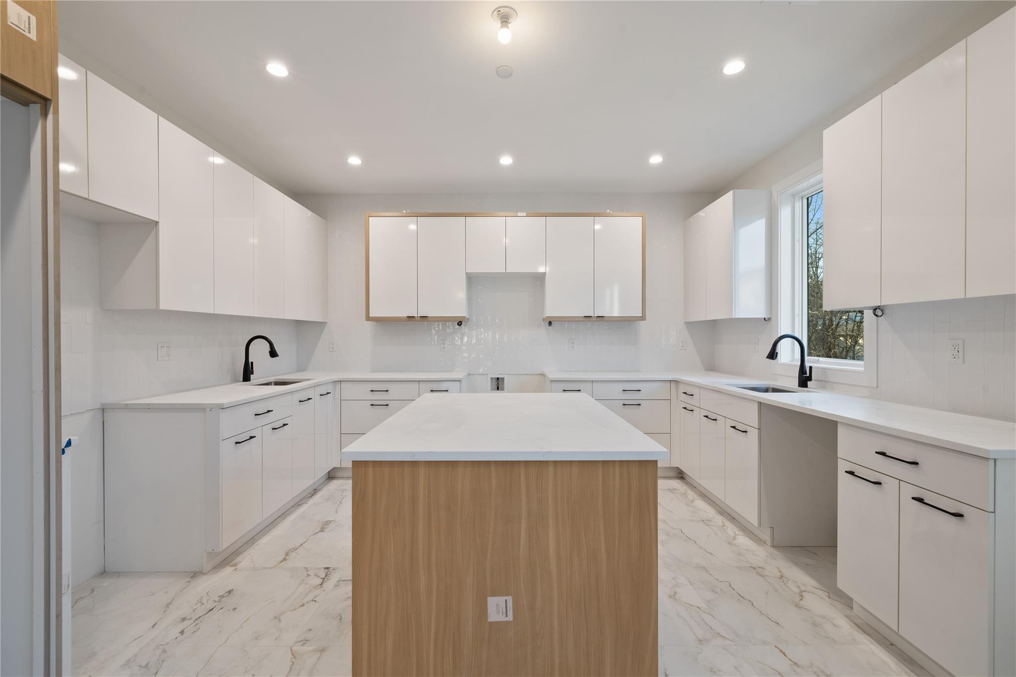 19 Rita Avenue #301